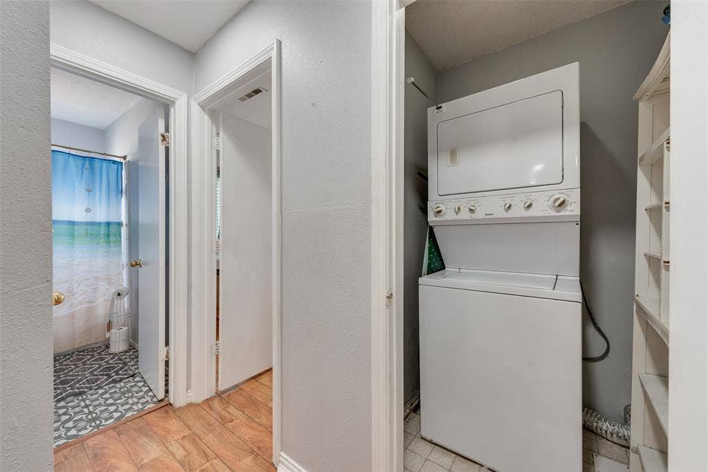 7470 Widgeon Avenue, Fort Worth, TX 76116