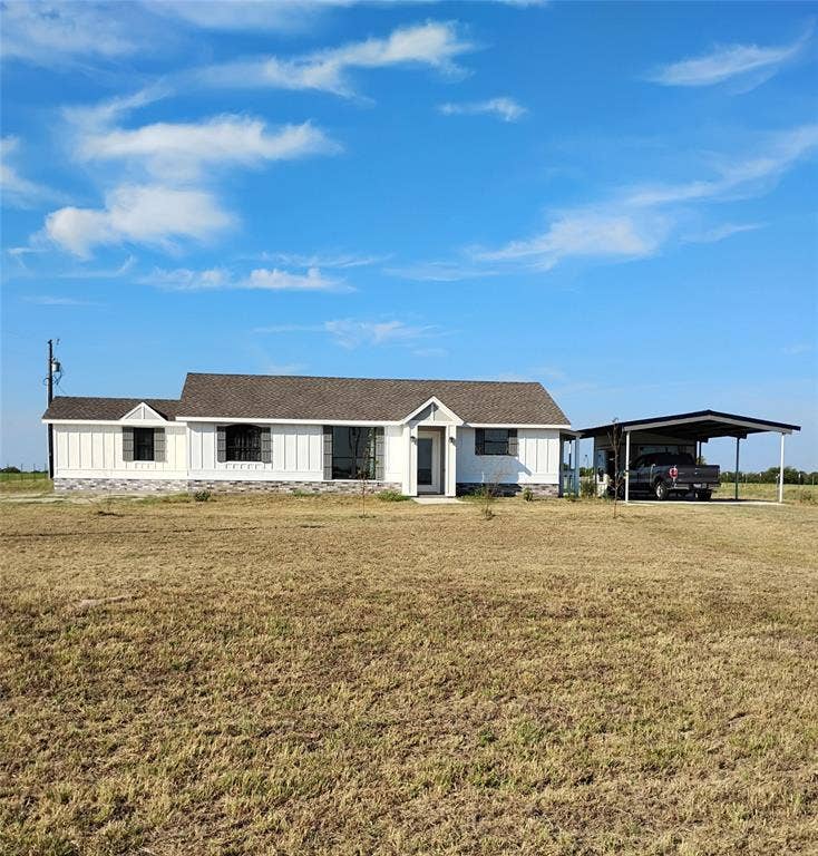 Property photo for 1999 County Road 3103, Edgewood, TX