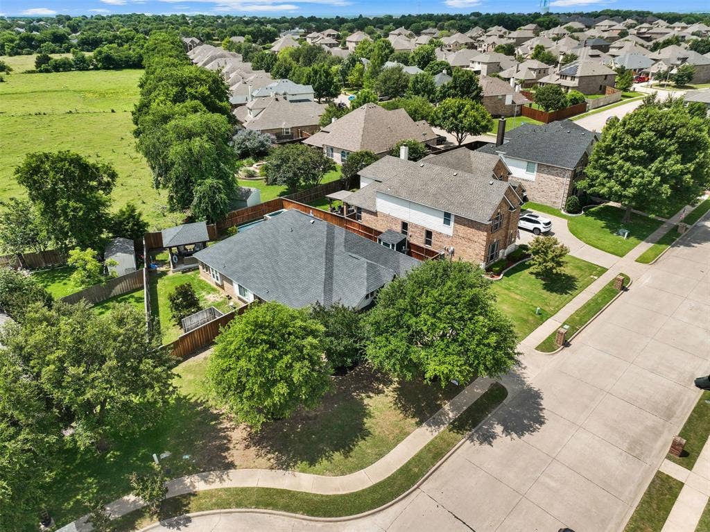 726 Celebrity Court, Midlothian, TX 76065 Double Cul De Sac!
