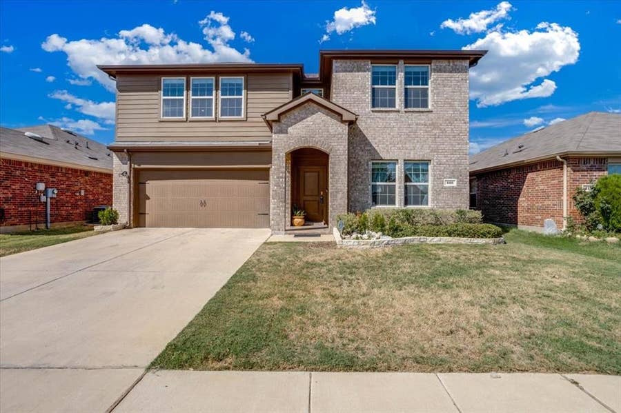 Property photo for 220 Evers Way, Denton, TX