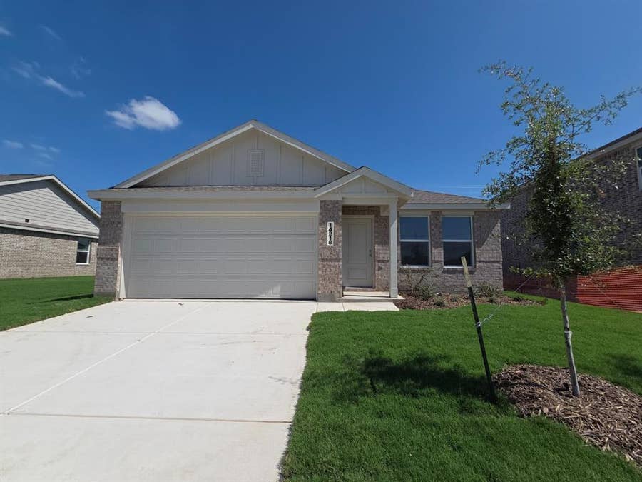 Property photo for 14218 Marion Downs Trail, Pilot Point, TX