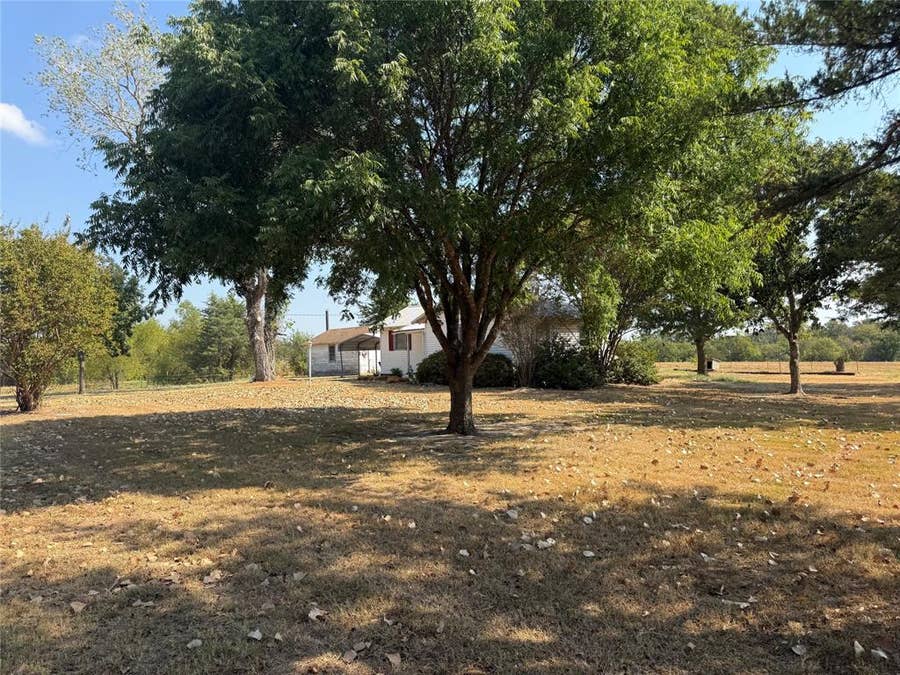 Property photo for 1474 County Road 3370, Ladonia, TX