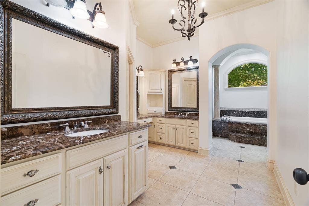 4045 Stonegate Boulevard, Tyler, TX 75703 4045 Stonegate Boulevard, Tyler, TX 75703