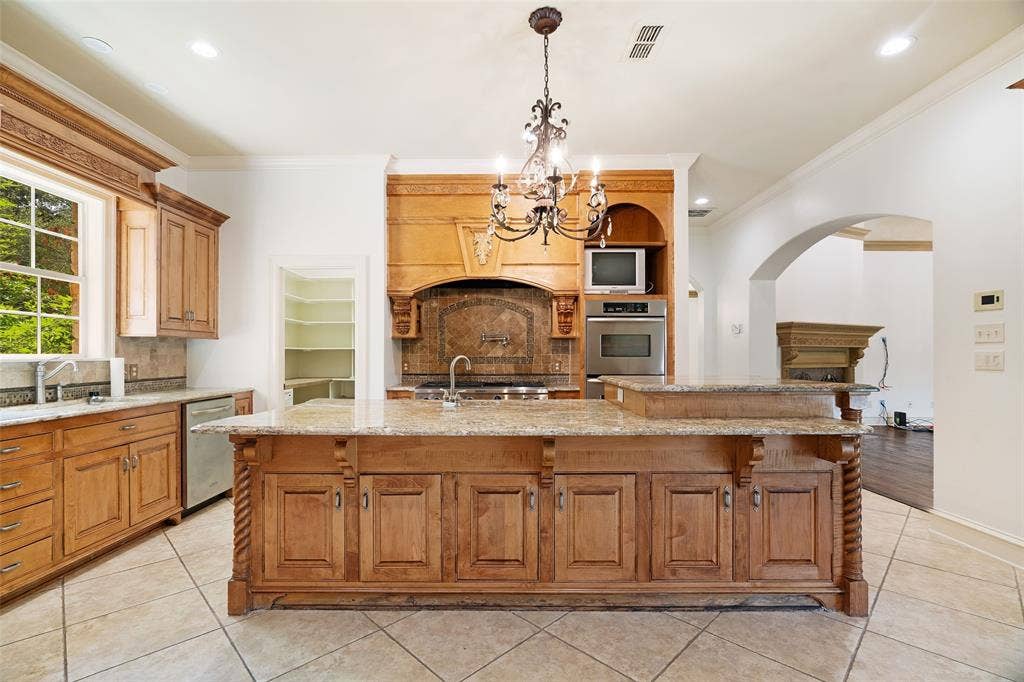 4045 Stonegate Boulevard, Tyler, TX 75703 4045 Stonegate Boulevard, Tyler, TX 75703