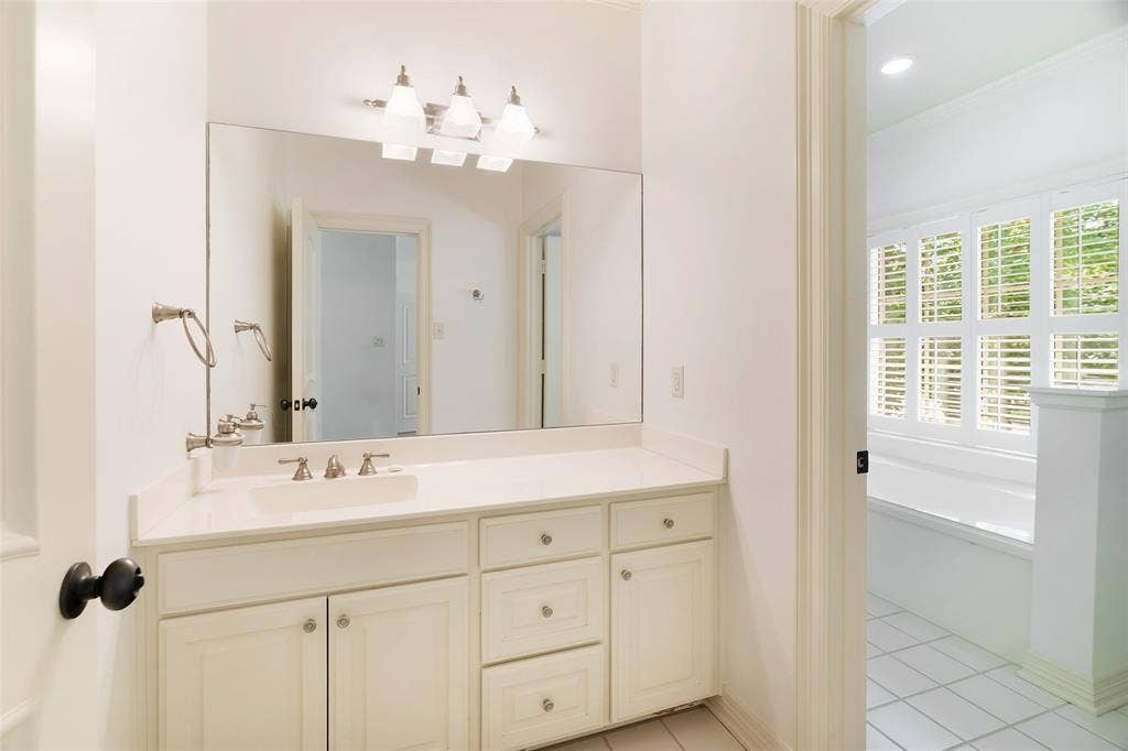 4045 Stonegate Boulevard, Tyler, TX 75703 4045 Stonegate Boulevard, Tyler, TX 75703
