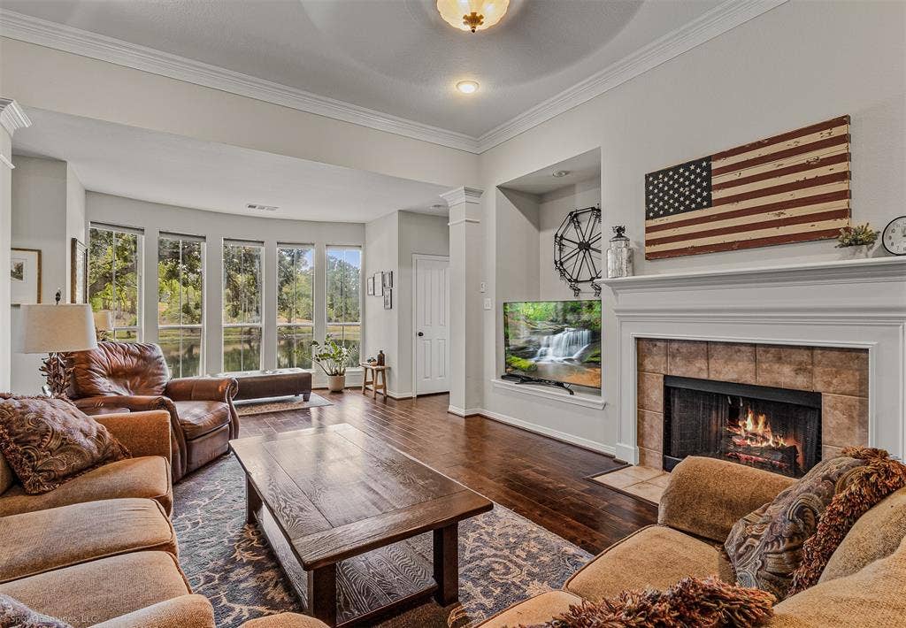 208 Lionhart Place, Rockwall, TX 75032