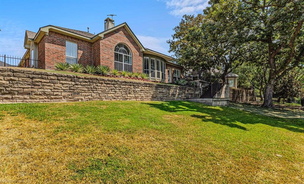 208 Lionhart Place, Rockwall, TX 75032