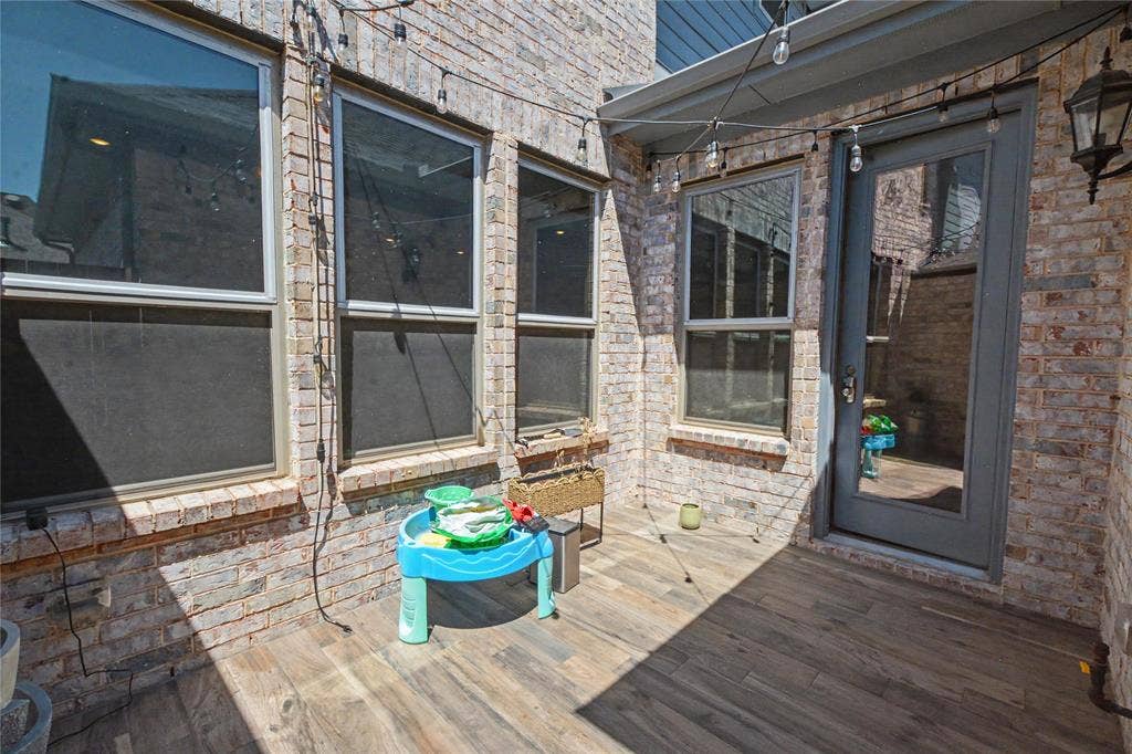 4533 English Maple Drive, Arlington, TX 76005