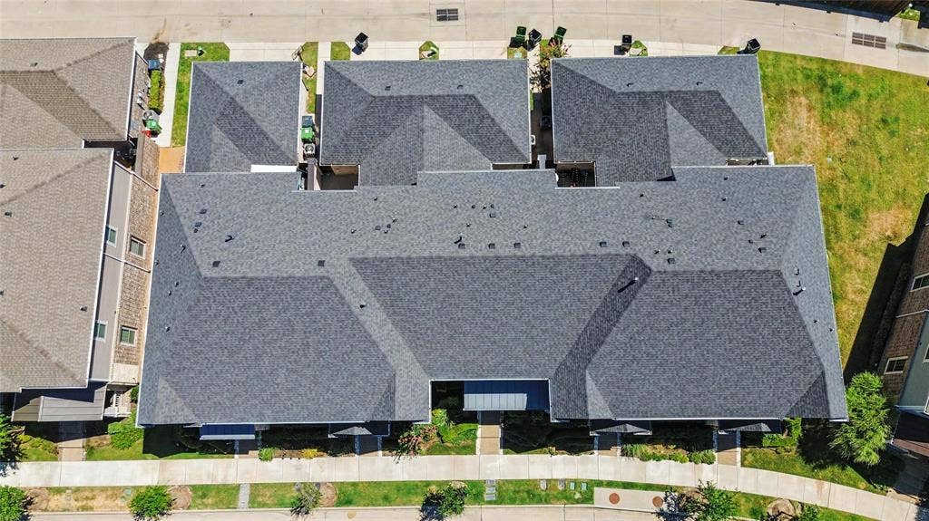 4533 English Maple Drive, Arlington, TX 76005