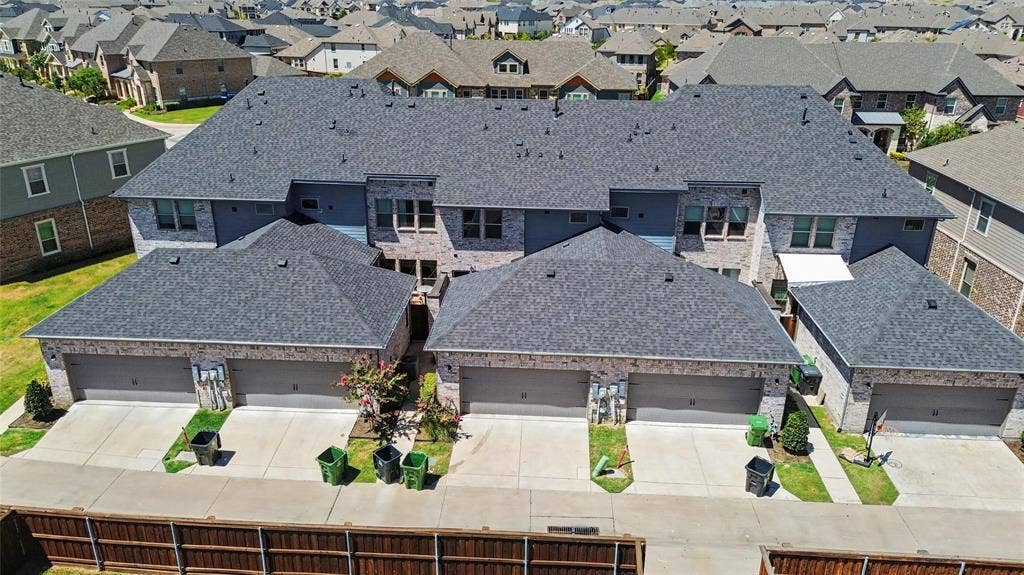4533 English Maple Drive, Arlington, TX 76005