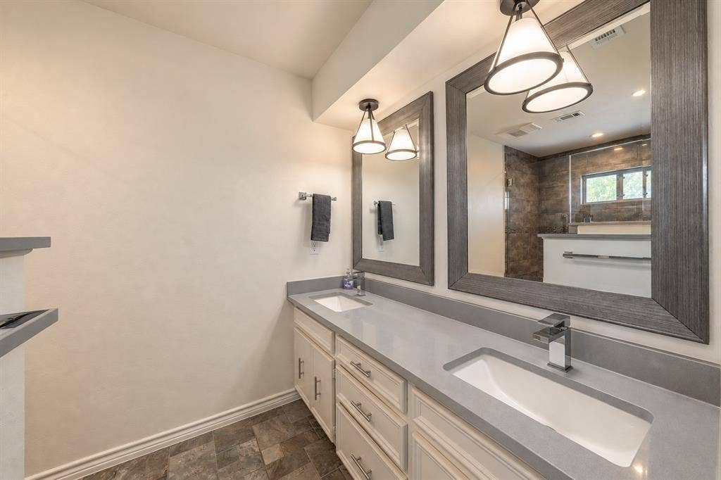 2409 Fairview Drive, Plano, TX 75075 2409 Fairview Drive, Plano, TX 75075