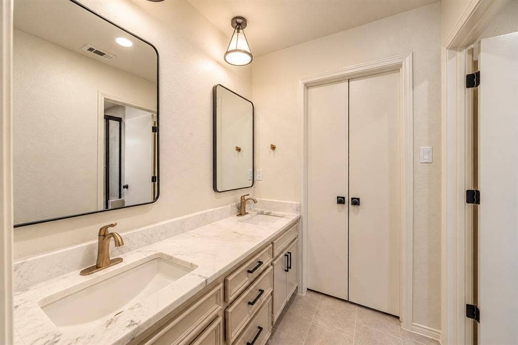 2409 Fairview Drive, Plano, TX 75075 2409 Fairview Drive, Plano, TX 75075