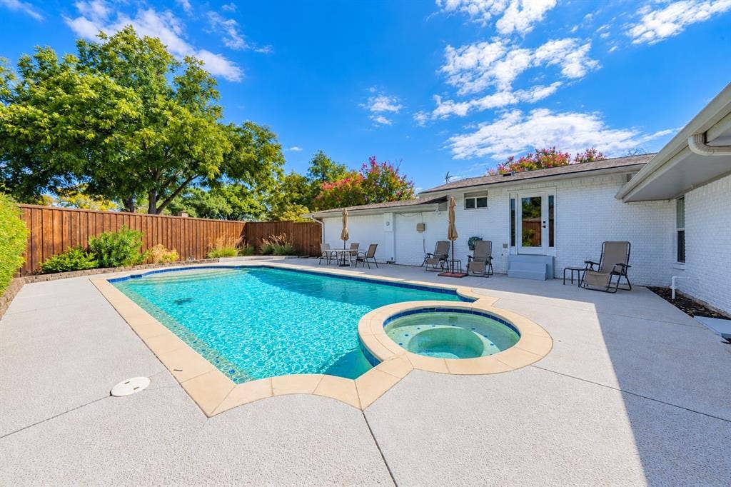 2409 Fairview Drive, Plano, TX 75075 2409 Fairview Drive, Plano, TX 75075