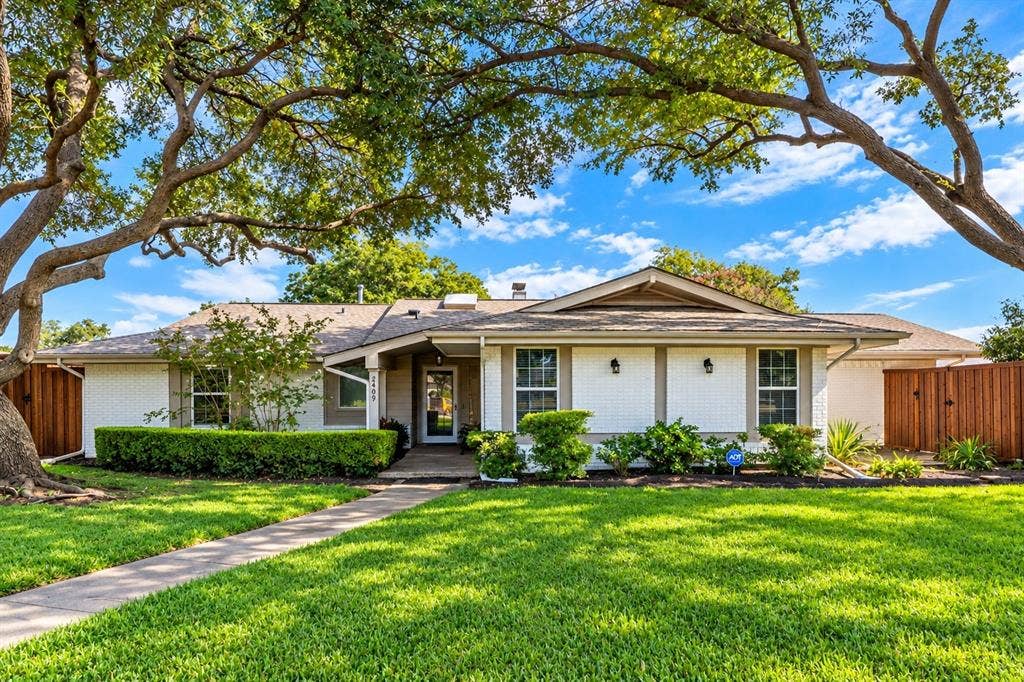 2409 Fairview Drive, Plano, TX 75075 2409 Fairview Drive, Plano, TX 75075