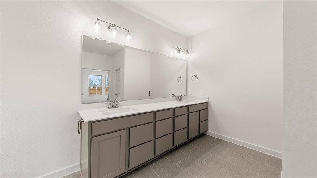 Olive Primary Bath 2