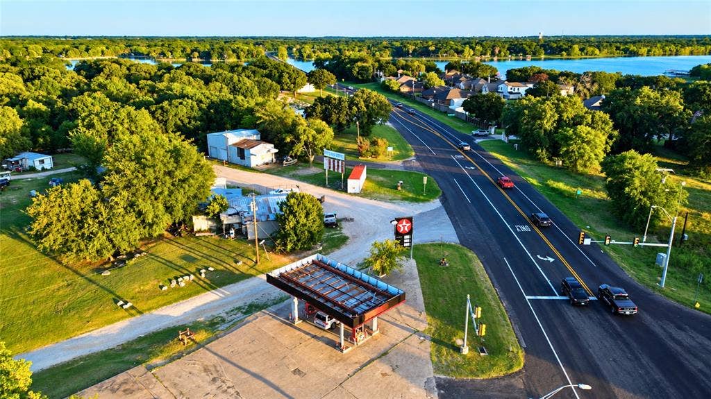 11095 FM 751, Quinlan, TX 75474