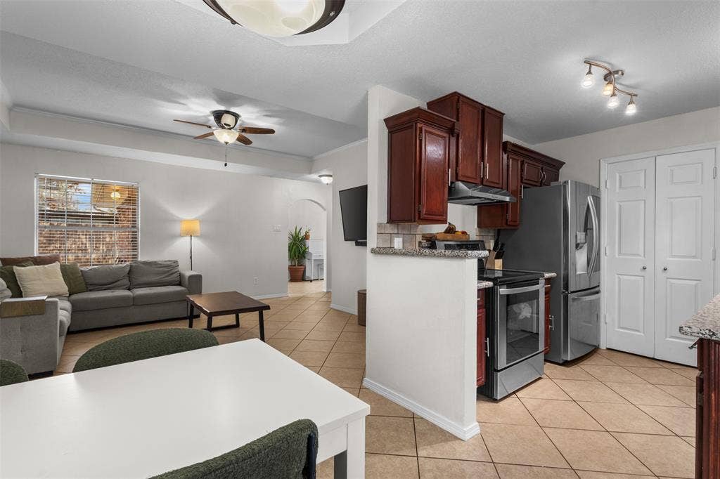 523 Glen Cove Street, Seagoville, TX 75159 523 Glen Cove Street, Seagoville, TX 75159
