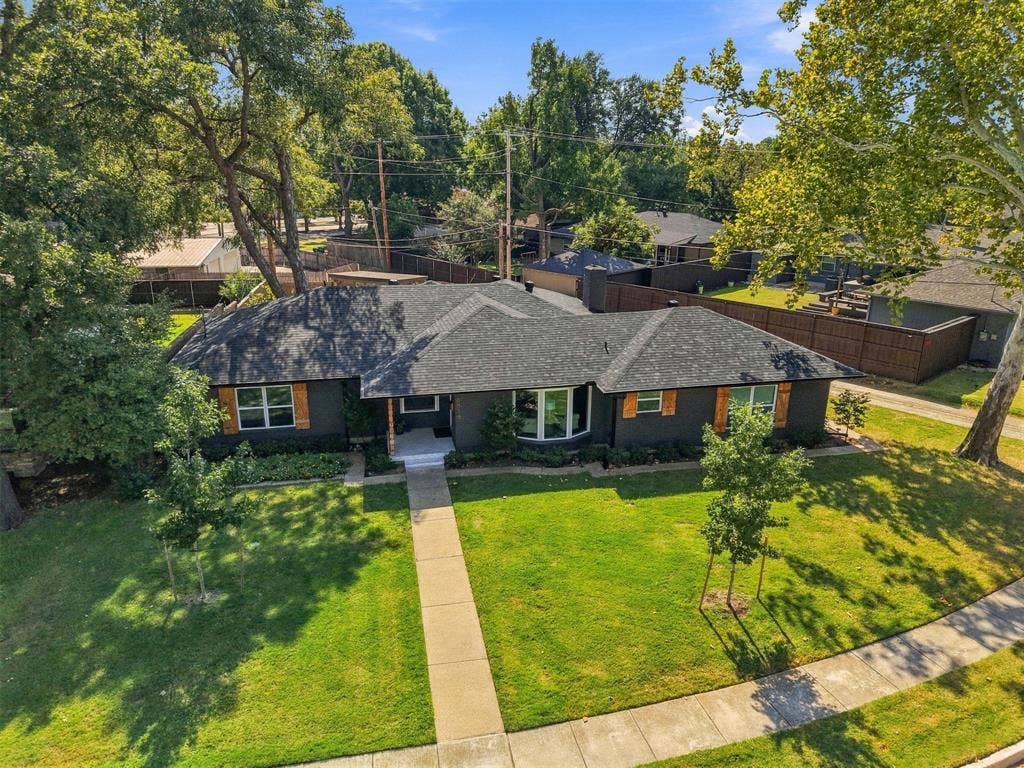 6816 Whitehill Street, Dallas, TX 75231 6816 Whitehill Street, Dallas, TX 75231