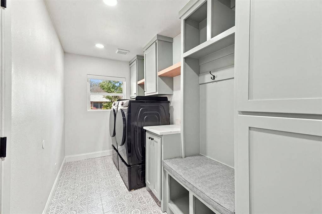 6816 Whitehill Street, Dallas, TX 75231 6816 Whitehill Street, Dallas, TX 75231