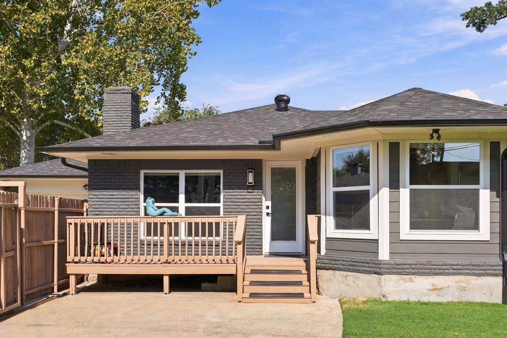 6816 Whitehill Street, Dallas, TX 75231 6816 Whitehill Street, Dallas, TX 75231