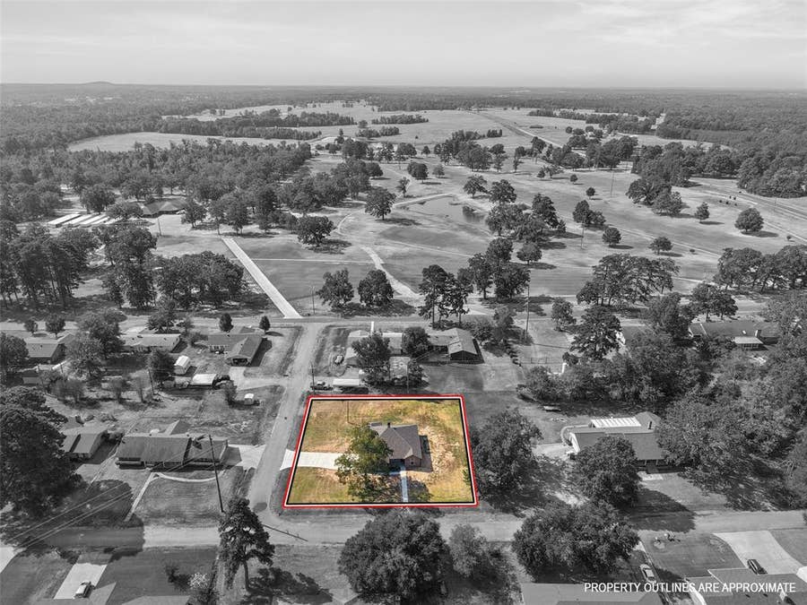 Property photo for 106 Royal Street, Gilmer, TX