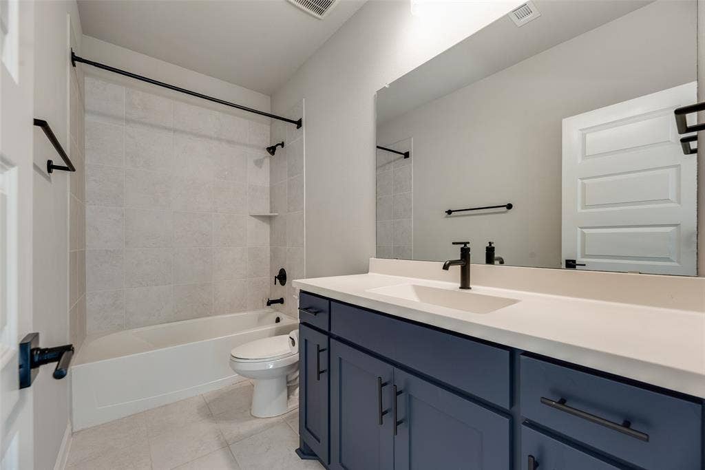 3342 Monarch Pass Drive, Arlington, TX 76005