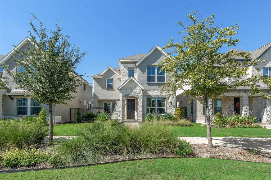 3342 Monarch Pass Drive, Arlington, TX 76005