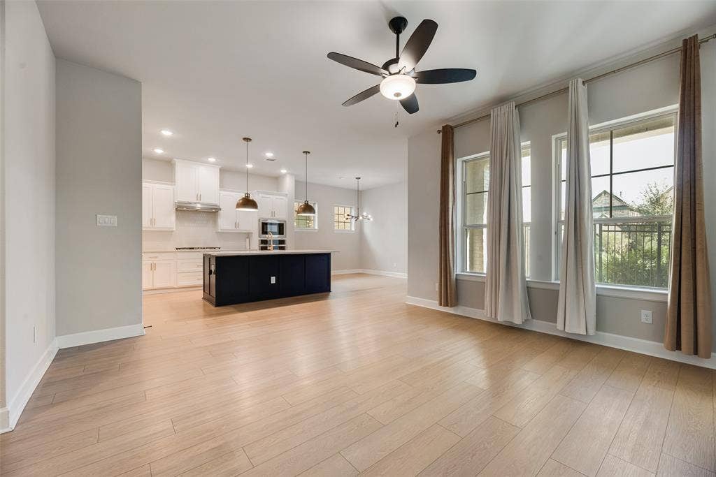 3342 Monarch Pass Drive, Arlington, TX 76005
