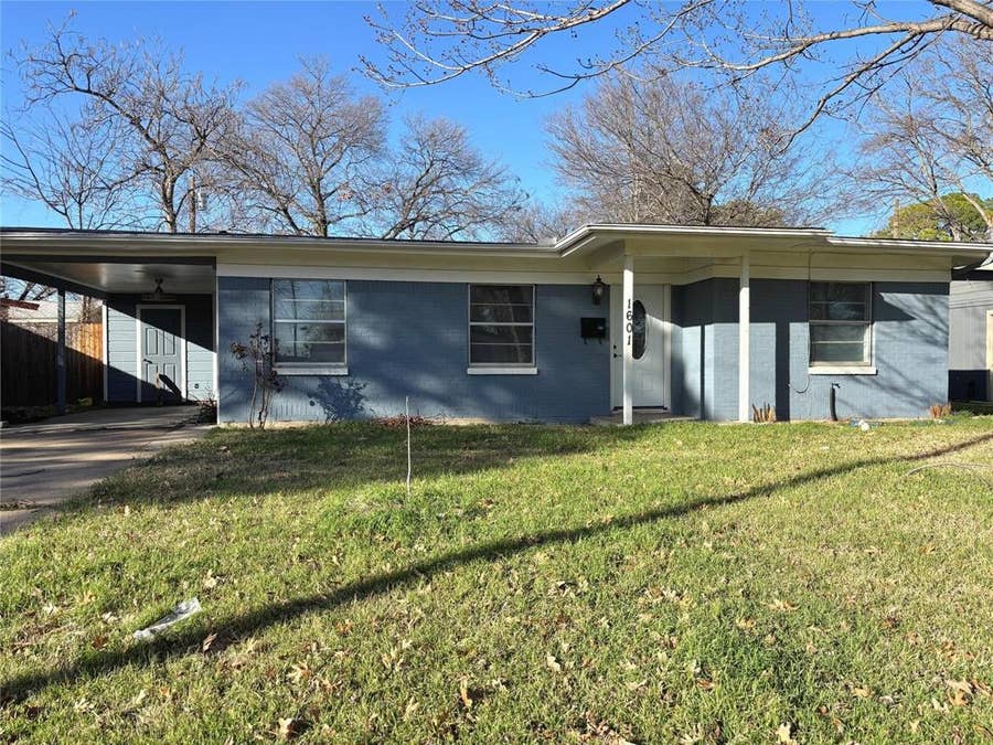Property photo for 1601 Park Place, Irving, TX