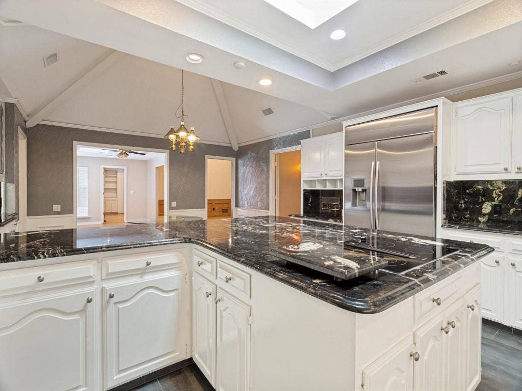 7015 Nicki Street, Dallas, TX 75252
