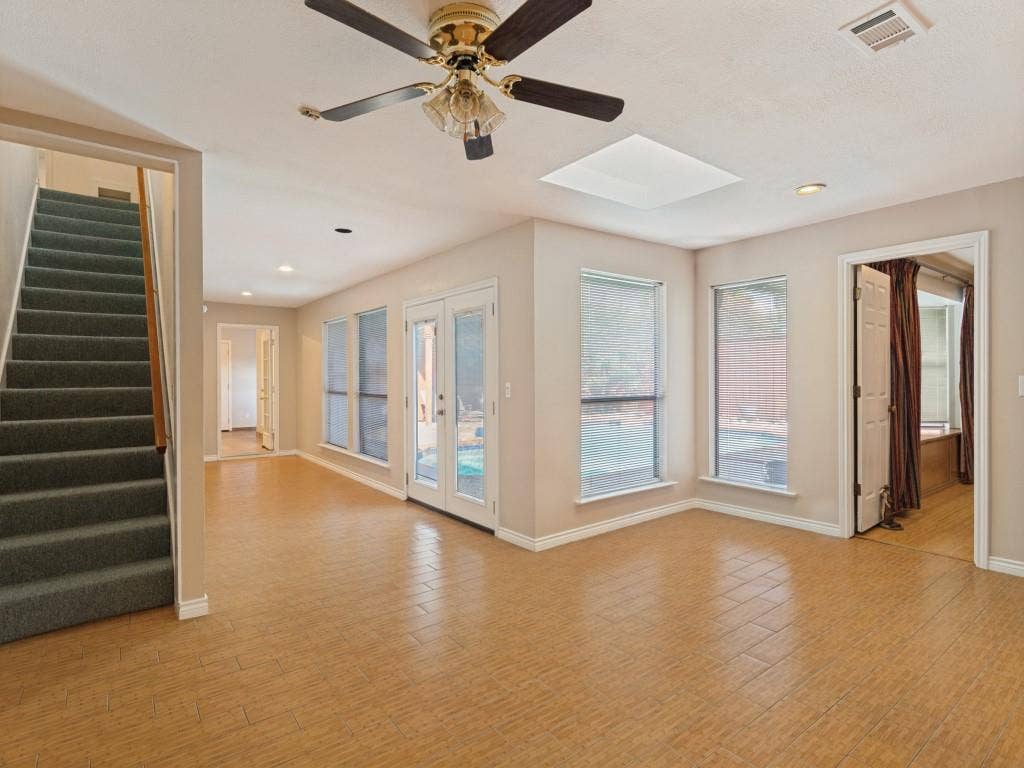 7015 Nicki Street, Dallas, TX 75252