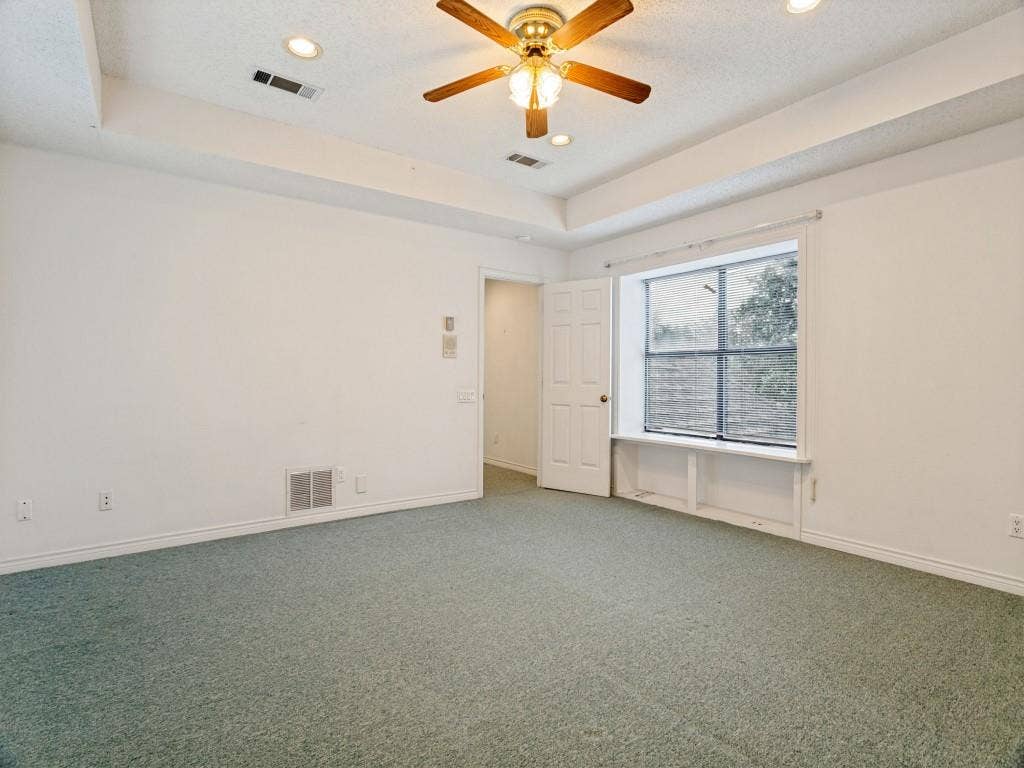 7015 Nicki Street, Dallas, TX 75252