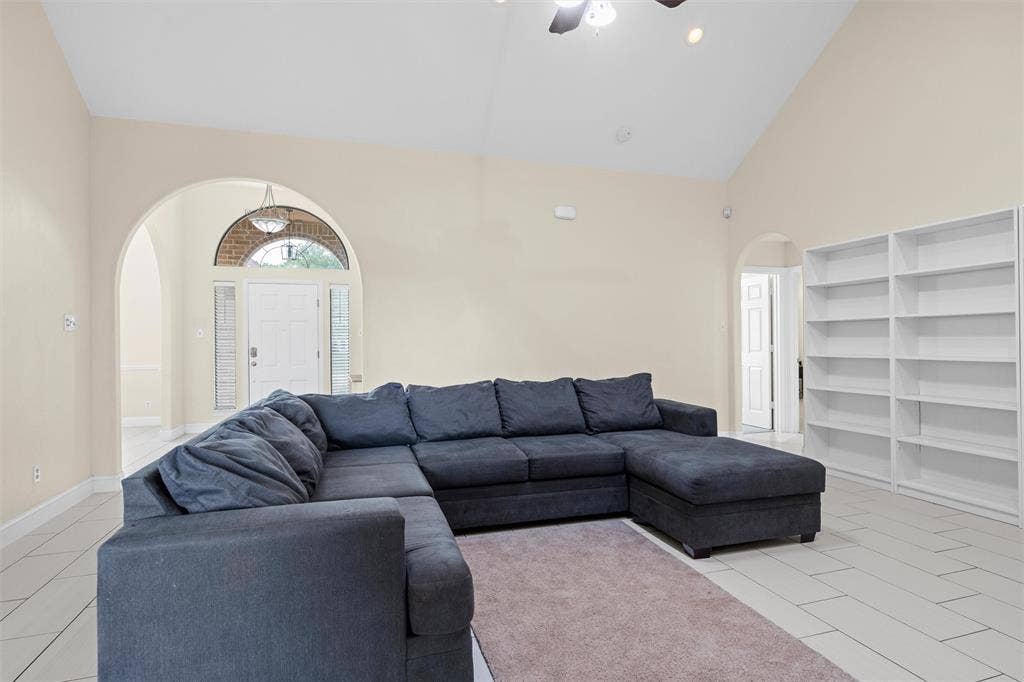 7241 Colwell Drive, Midlothian, TX 76065