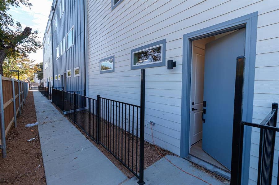 Property photo for 1626 Andrade Place, Dallas, TX