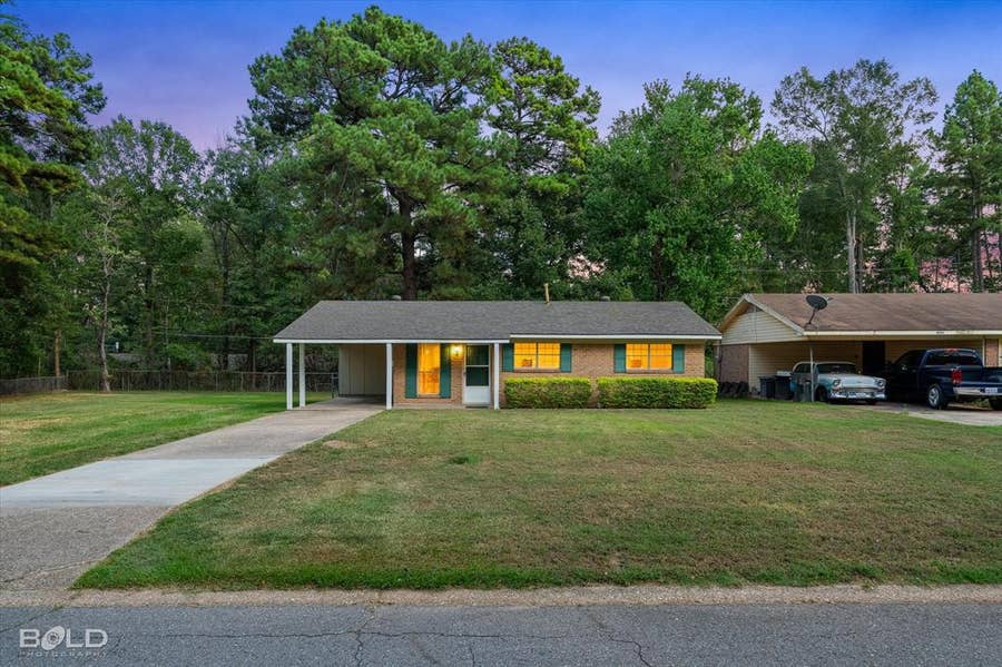 Property photo for 8919 Hawthorne Drive, Shreveport, LA