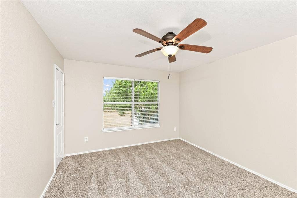 3911 Alpha Way, Midlothian, TX 76065