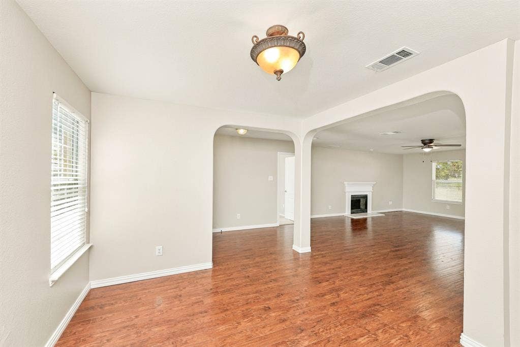 3911 Alpha Way, Midlothian, TX 76065