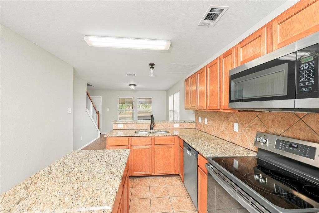 3911 Alpha Way, Midlothian, TX 76065
