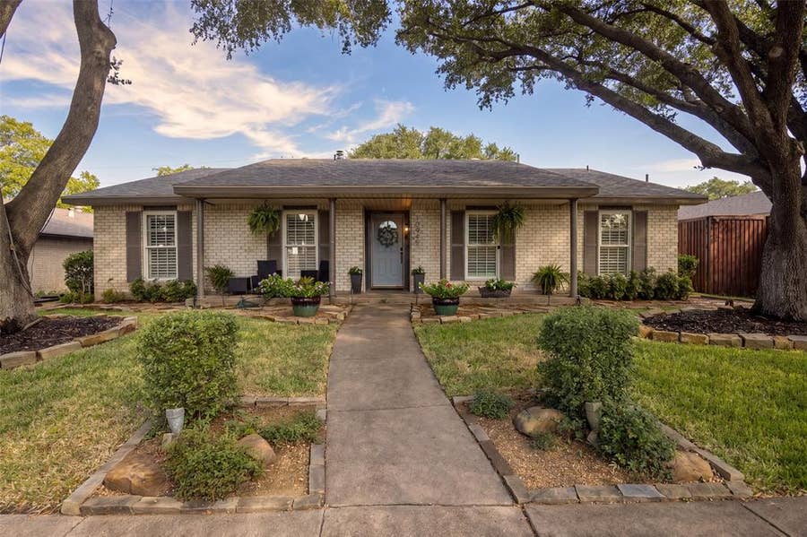 Property photo for 10945 Middle Knoll Drive, Dallas, TX