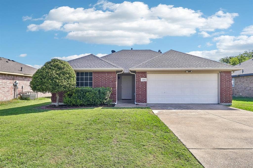 1504 Parrot Court, DeSoto, TX 75115