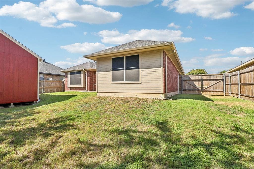 1504 Parrot Court, DeSoto, TX 75115
