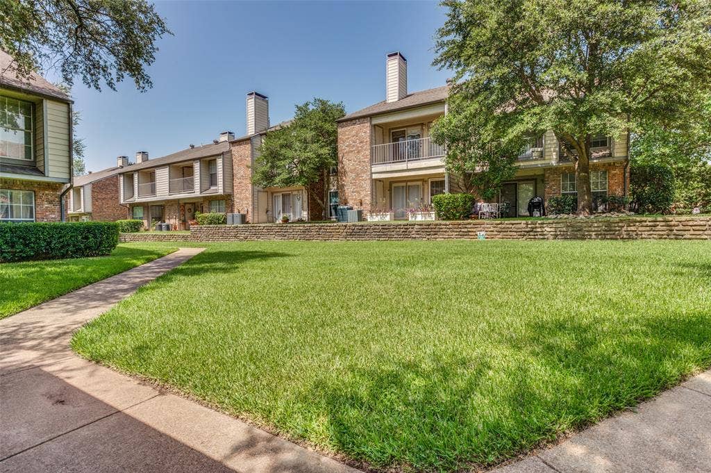 2535 Wedglea Drive, #235, Dallas, TX 75211 2535 Wedglea Drive, #235, Dallas, TX 75211