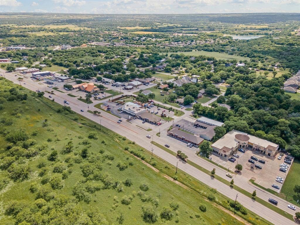 621 N Fm 1187, Aledo, TX 76008 621 N Fm 1187, Aledo, TX 76008