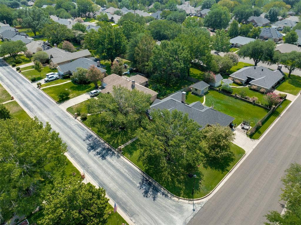 1318 Spring Branch Drive, Tyler, TX 75703 1318 Spring Branch Drive, Tyler, TX 75703