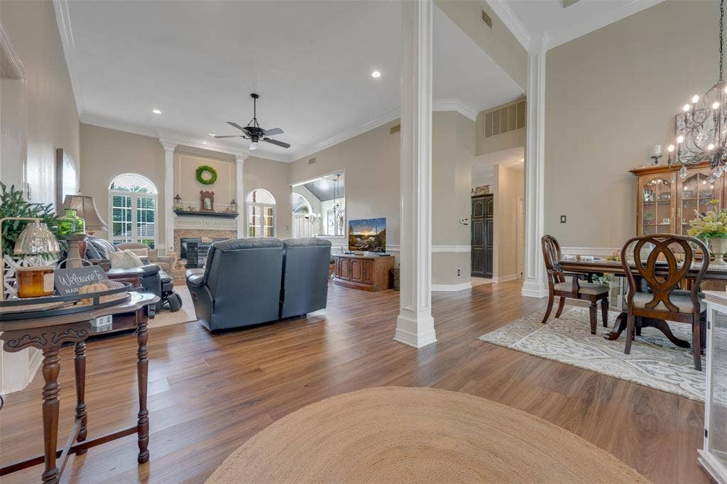 1318 Spring Branch Drive, Tyler, TX 75703 1318 Spring Branch Drive, Tyler, TX 75703