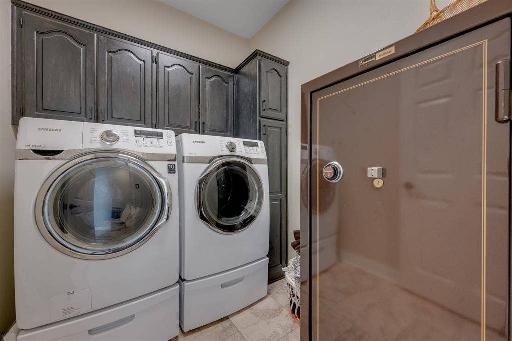 1318 Spring Branch Drive, Tyler, TX 75703 1318 Spring Branch Drive, Tyler, TX 75703