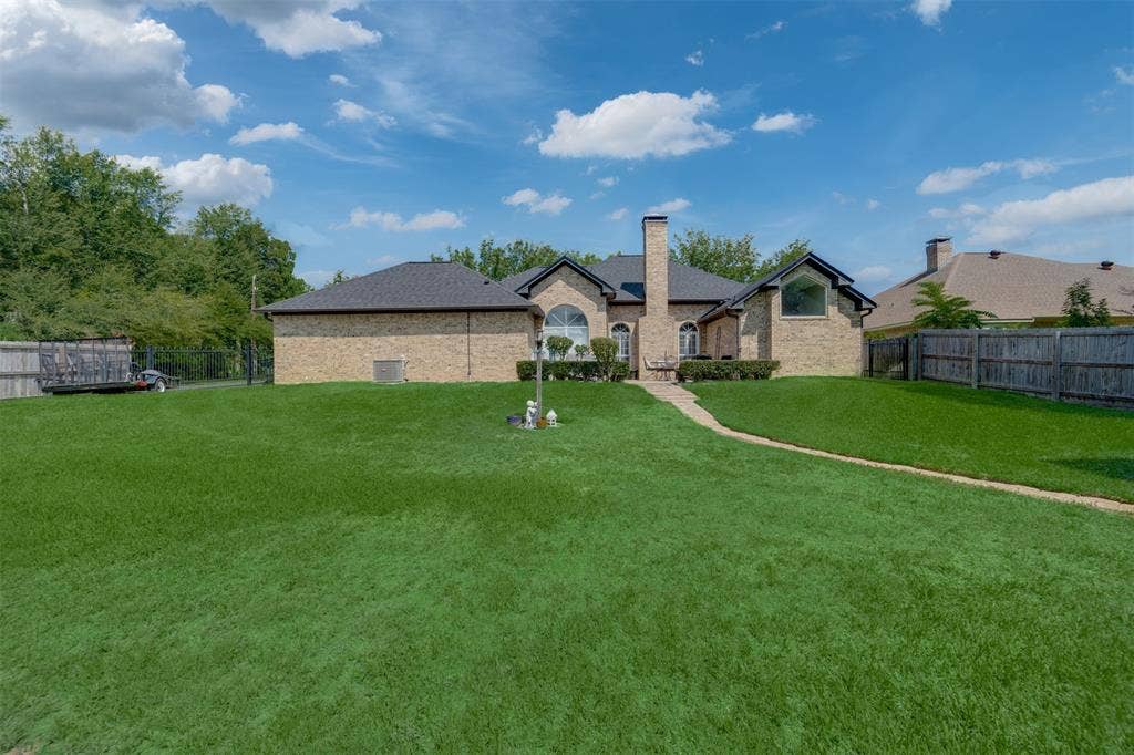 1318 Spring Branch Drive, Tyler, TX 75703 1318 Spring Branch Drive, Tyler, TX 75703