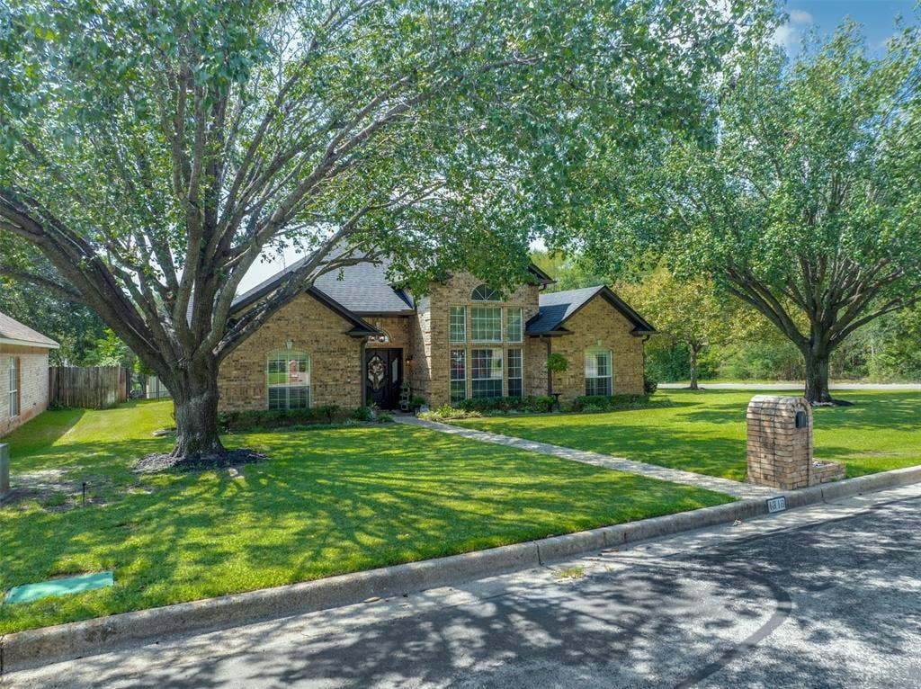 1318 Spring Branch Drive, Tyler, TX 75703 1318 Spring Branch Drive, Tyler, TX 75703