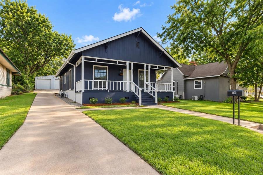 Property photo for 1320 W Morton Street, Denison, TX