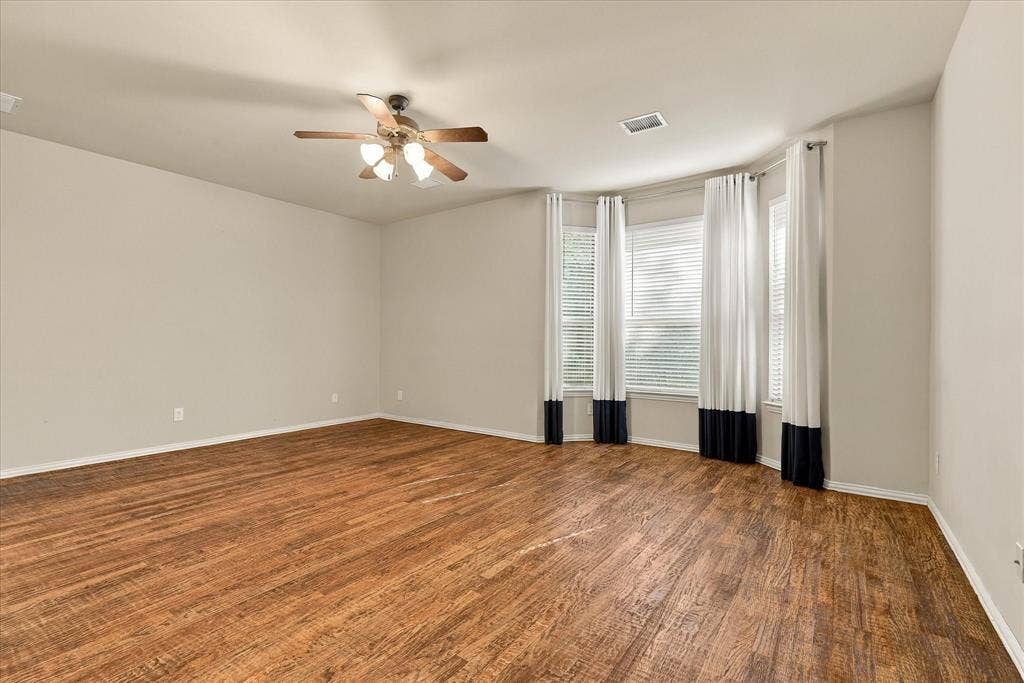 1713 Chessington Lane, McKinney, TX 75072